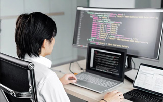 太原 ,php声明和调用变量的符号是什么？